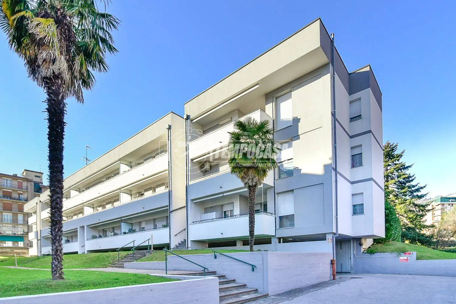 Appartamento in vendita a Lipomo