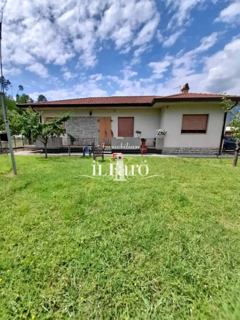 Villa in vendita a Camaiore
