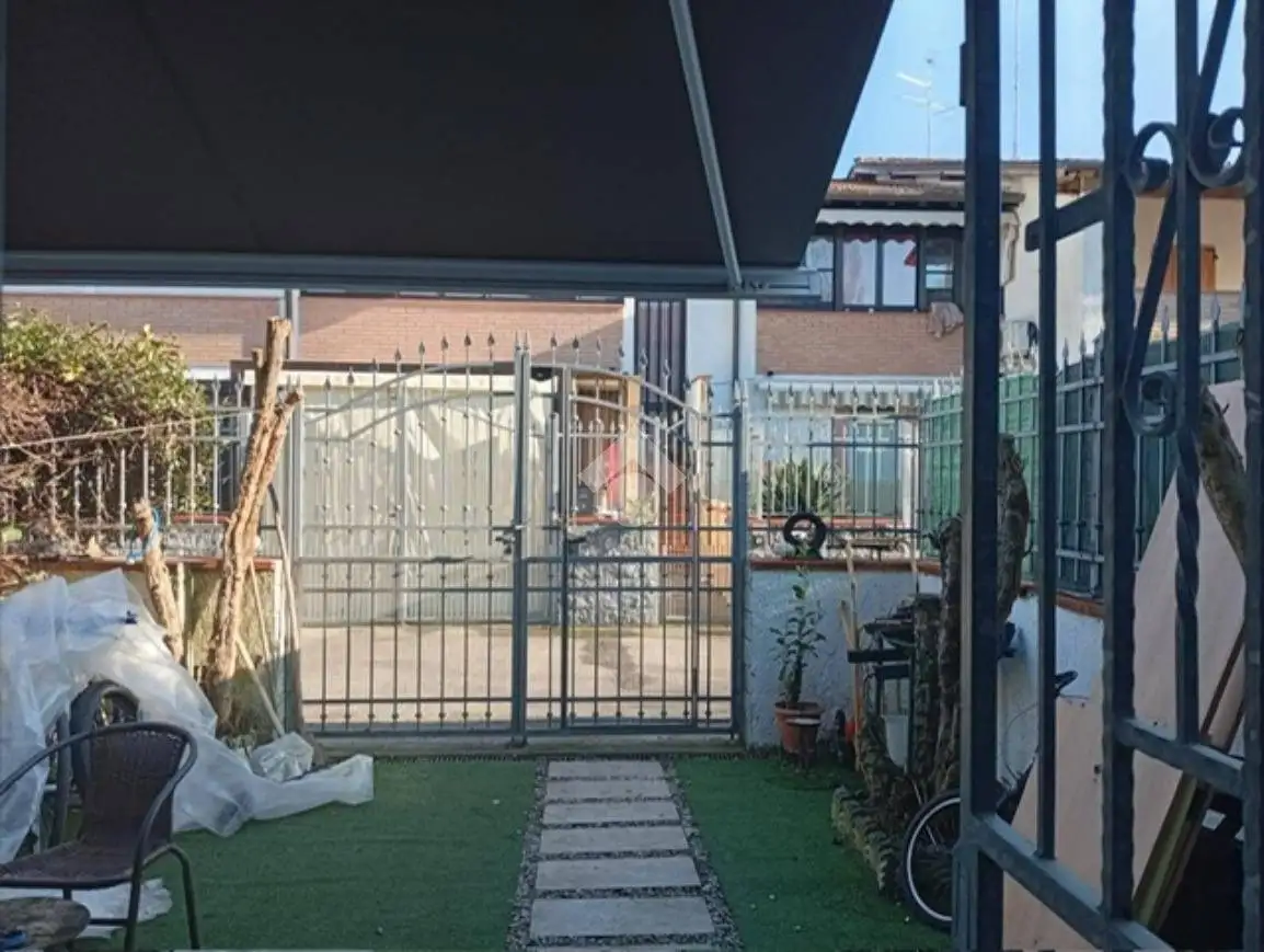 Trilocale via B. Castiglia 20, Porto Garibaldi, Comacchio - foto 4