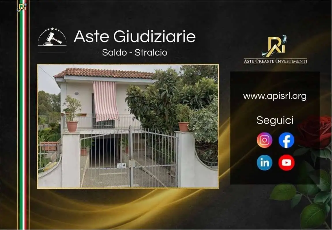 Villa in asta a Giugliano in Campania