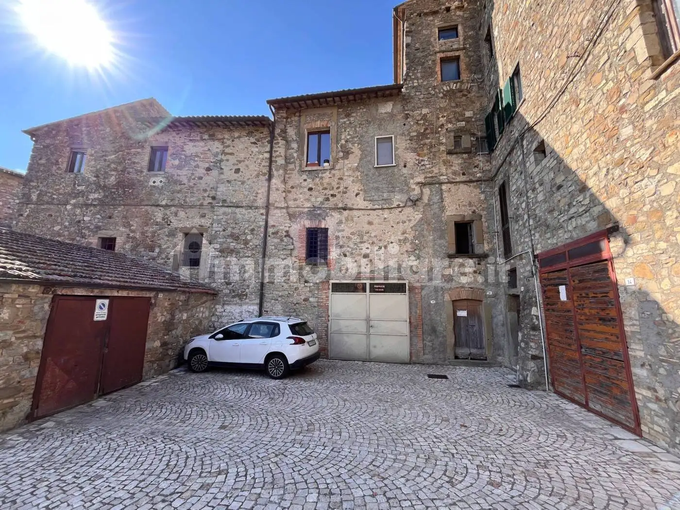 Palazzo - Edificio in Vendita