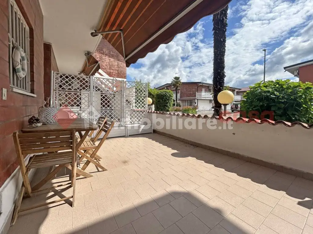 Appartamento in vendita a Castelletto Sopra Ticino