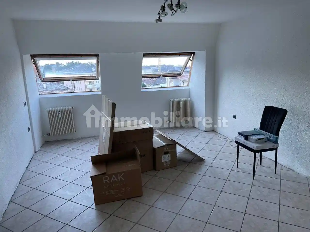 Bilocale buono stato, quinto piano, Centro, Laives - foto 2