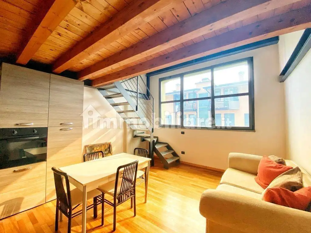 Appartamento in affitto a Brescia