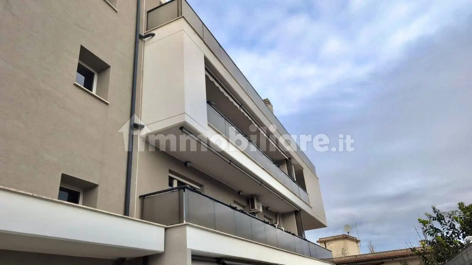 Trilocale via Aldo Moro 4, Frattocchie, Marino - foto 3