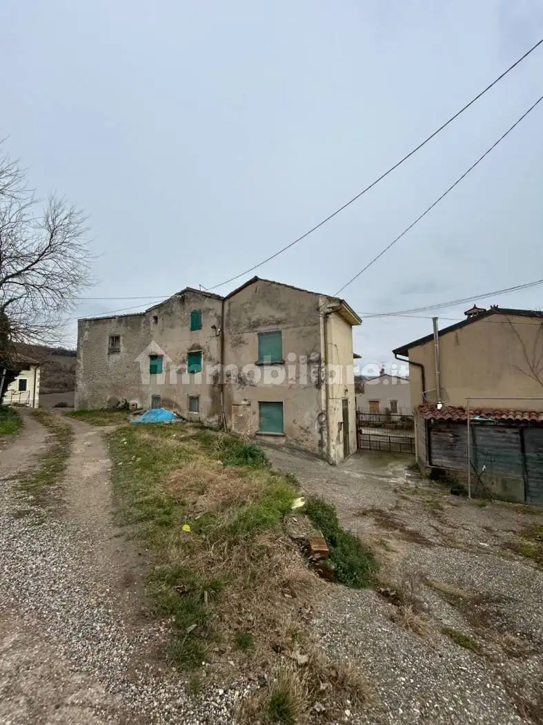Casa indipendente in vendita a Colognola Ai Colli