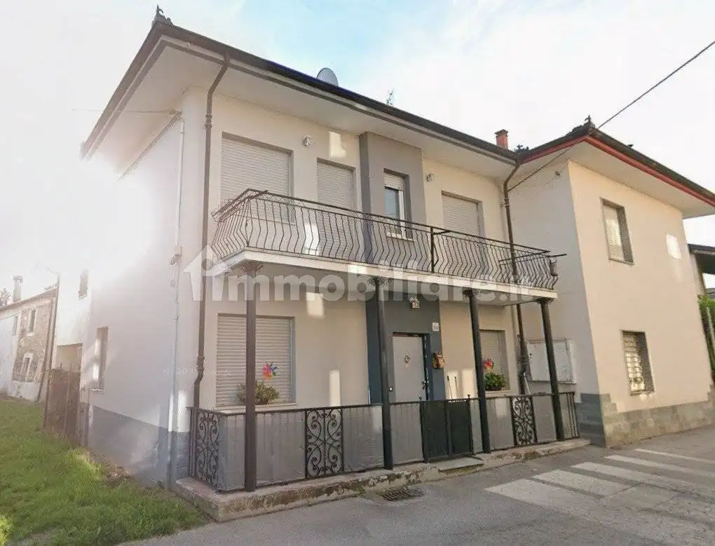 Villa in asta a Cuneo