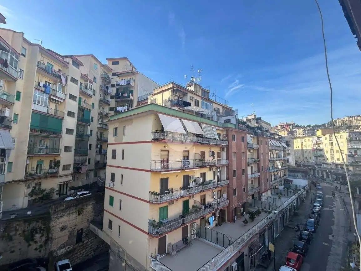 Bilocale via Michele Guadagno 58, San Carlo All'Arena, Napoli - foto 2