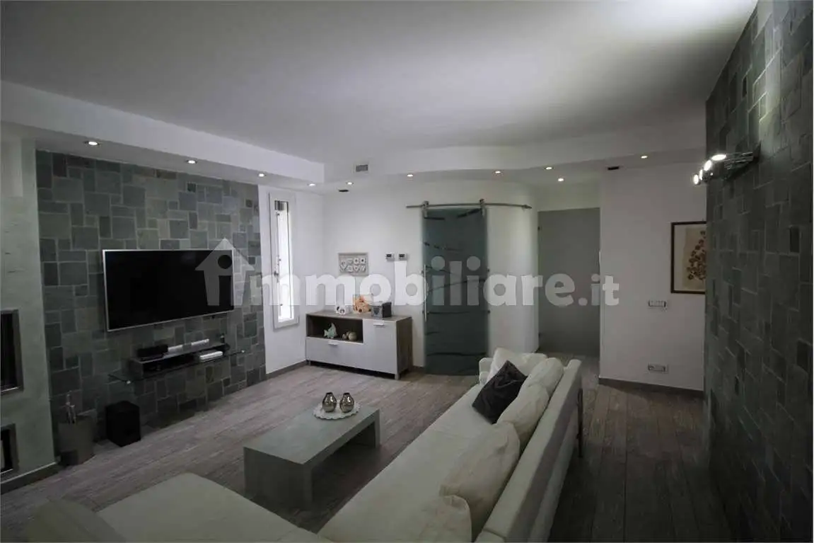 Villa unifamiliare, ottimo stato, 340 m², Albavilla - foto 3
