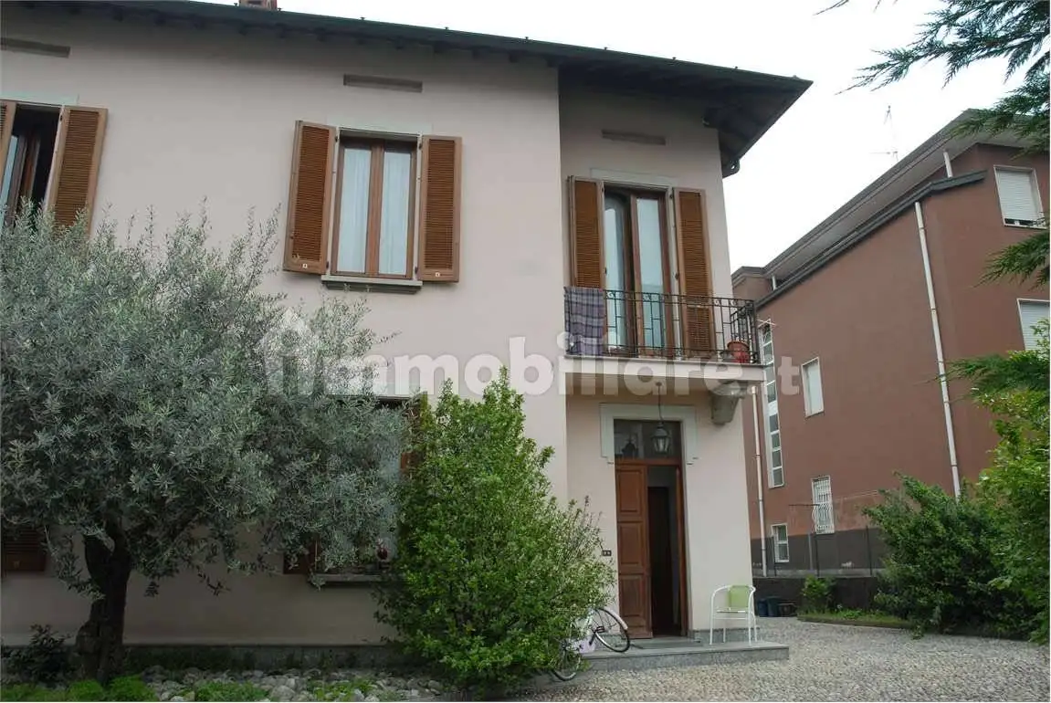 Appartamento in affitto a Como