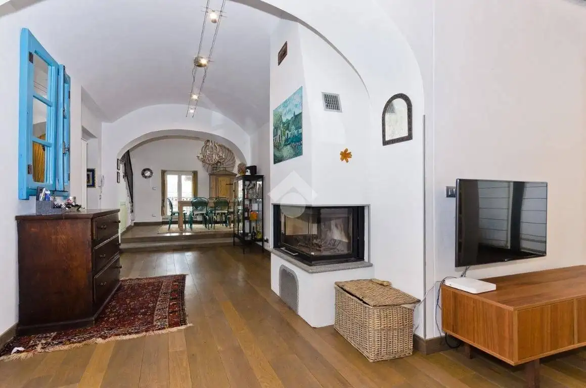 Appartamento via San Giorgio 1, Centro Storico, Chieri - foto 2