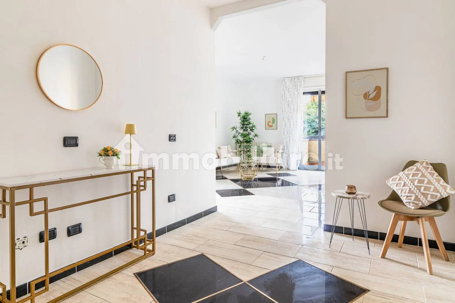 Trilocale secondo piano, Ronchi, Gallarate - foto 3