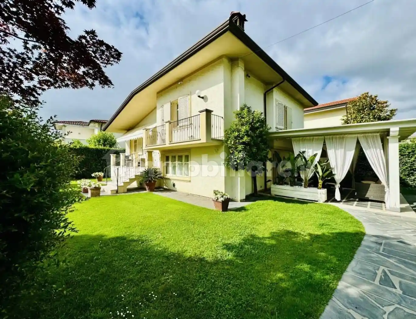 Villa in affitto a Forte dei Marmi