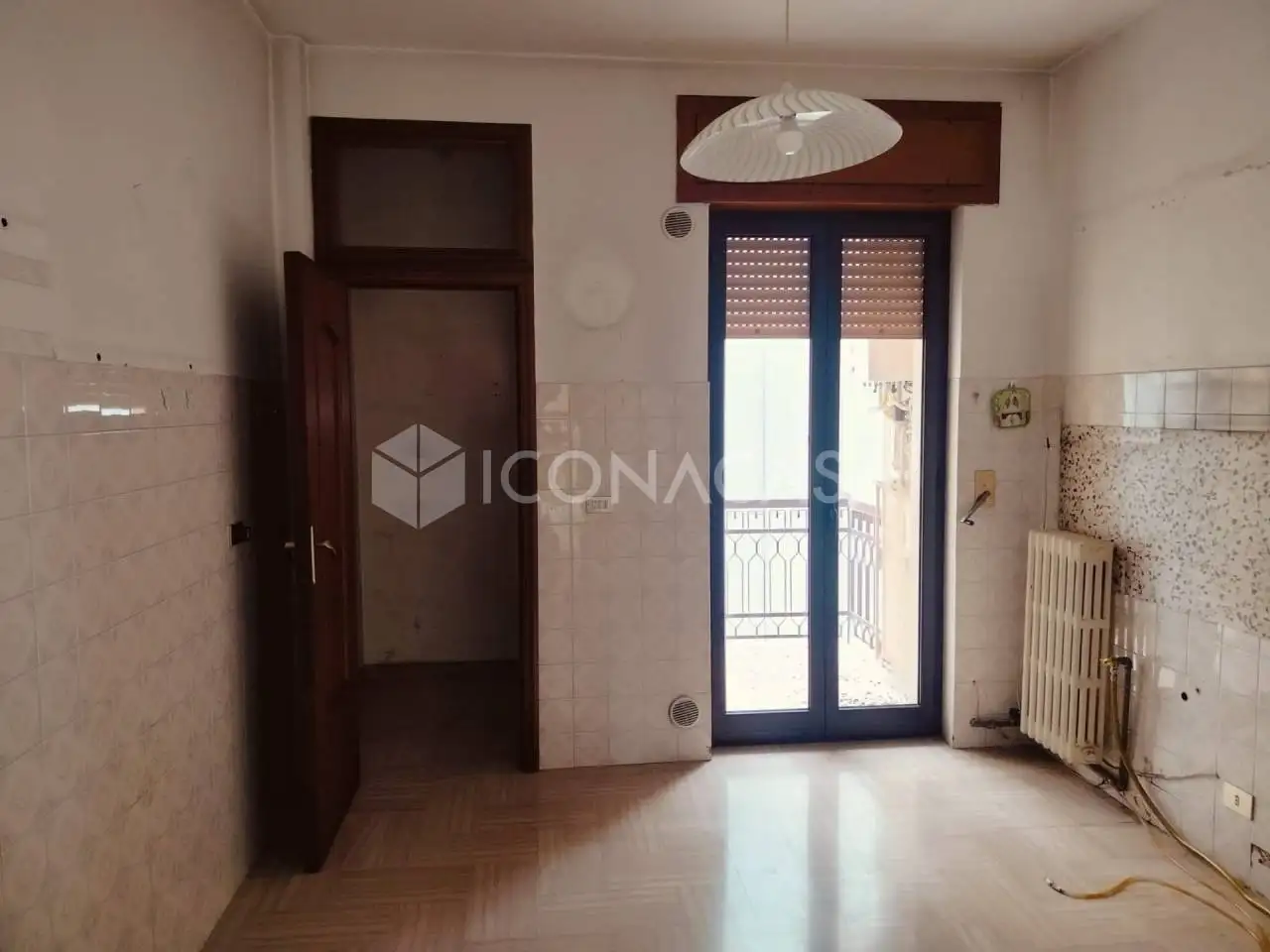 Trilocale via Padre Michele Accolti Gil, Centro, Conversano - foto 4