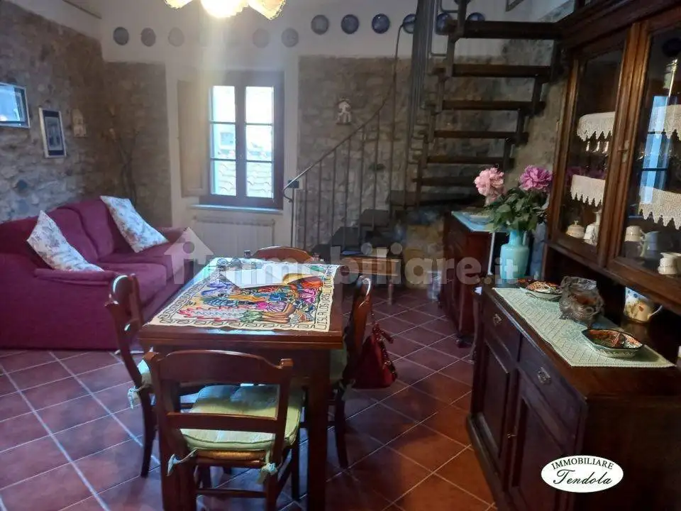 Appartamento in vendita a Fosdinovo