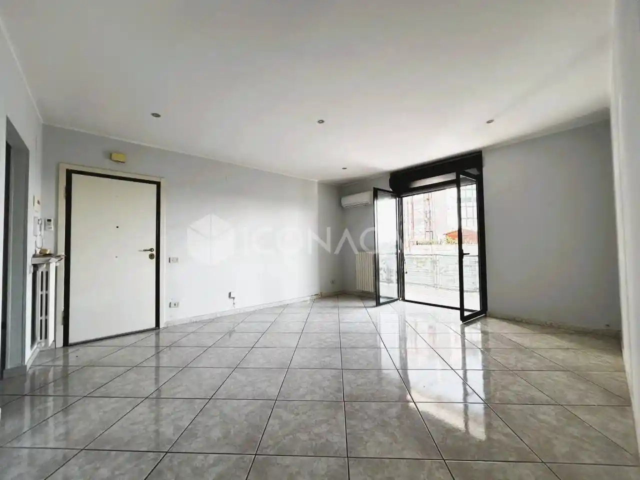 Trilocale via Nicolò van Westerhout 17, San Girolamo, Bari - foto 2