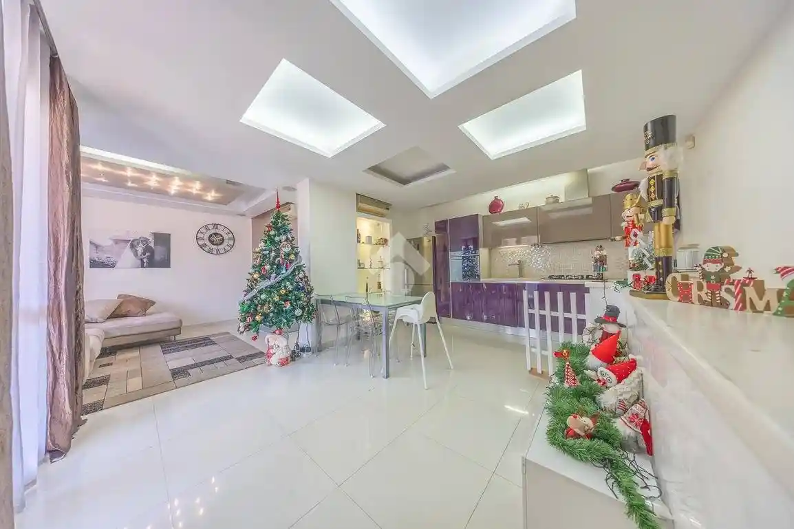 Villa a schiera via Mezzolombardo 74, Infernetto, Roma - foto 2