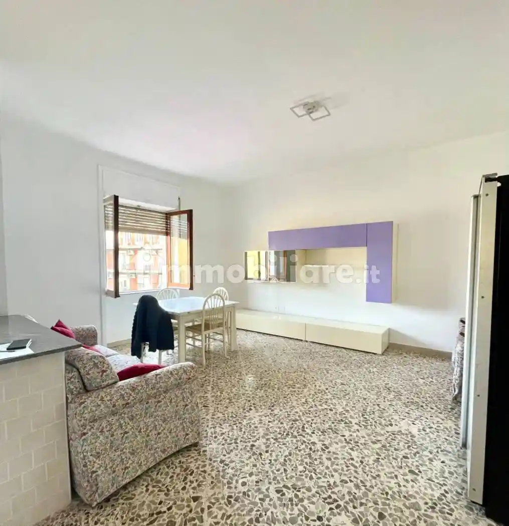 Bilocale via Giuseppe Mazzini 61, Centro, Battipaglia - foto 2