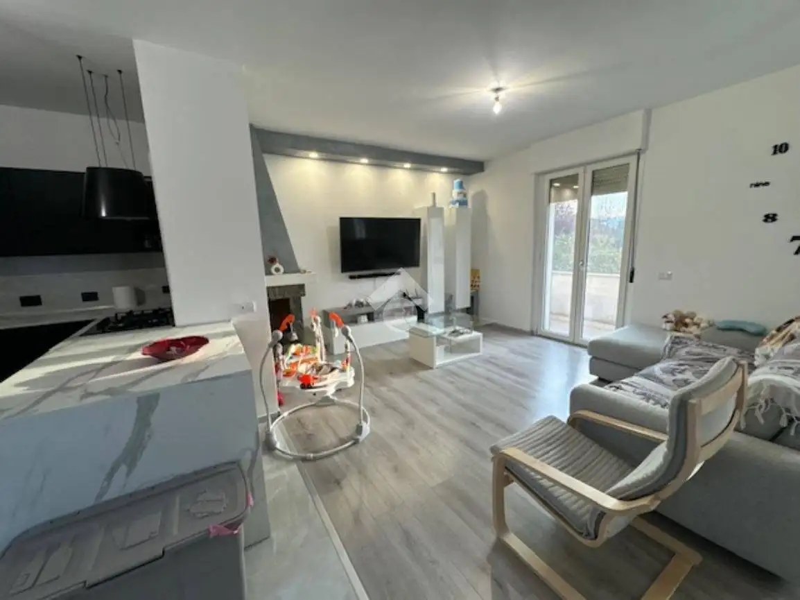 Villa a schiera via Carlo Alberto Dalla Chiesa, Centro, Cannara - foto 2