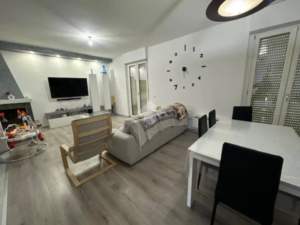 Villa a schiera via Carlo Alberto Dalla Chiesa, Centro, Cannara - foto 3