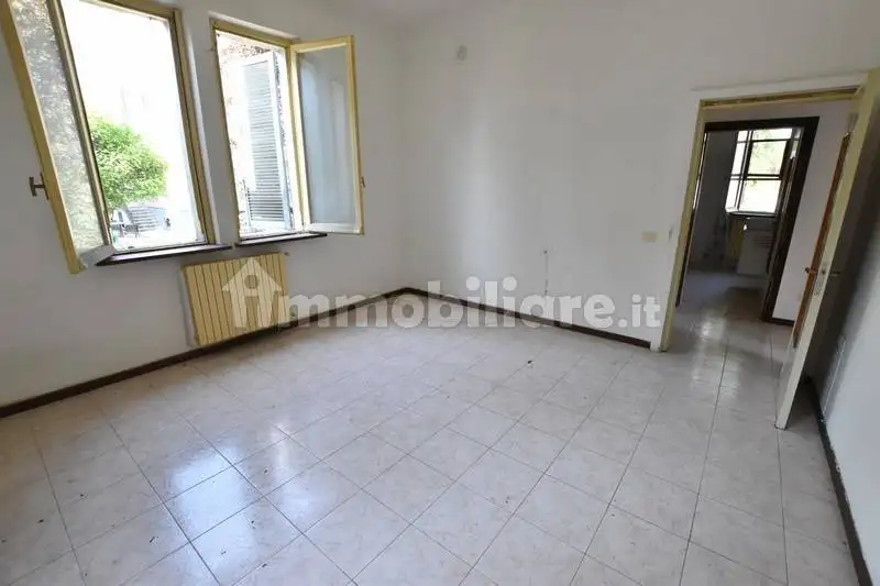 Villa in vendita a Fidenza