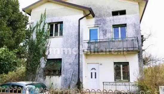 Casa indipendente in asta a Camino al Tagliamento