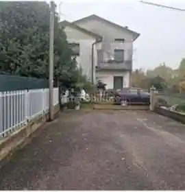 Casa indipendente all'asta via Hermes di Colloredo, Camino al Tagliamento - foto 2
