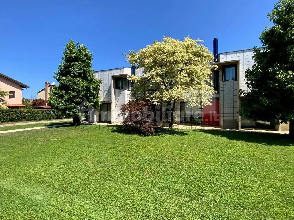 Villa in vendita a Selvazzano Dentro