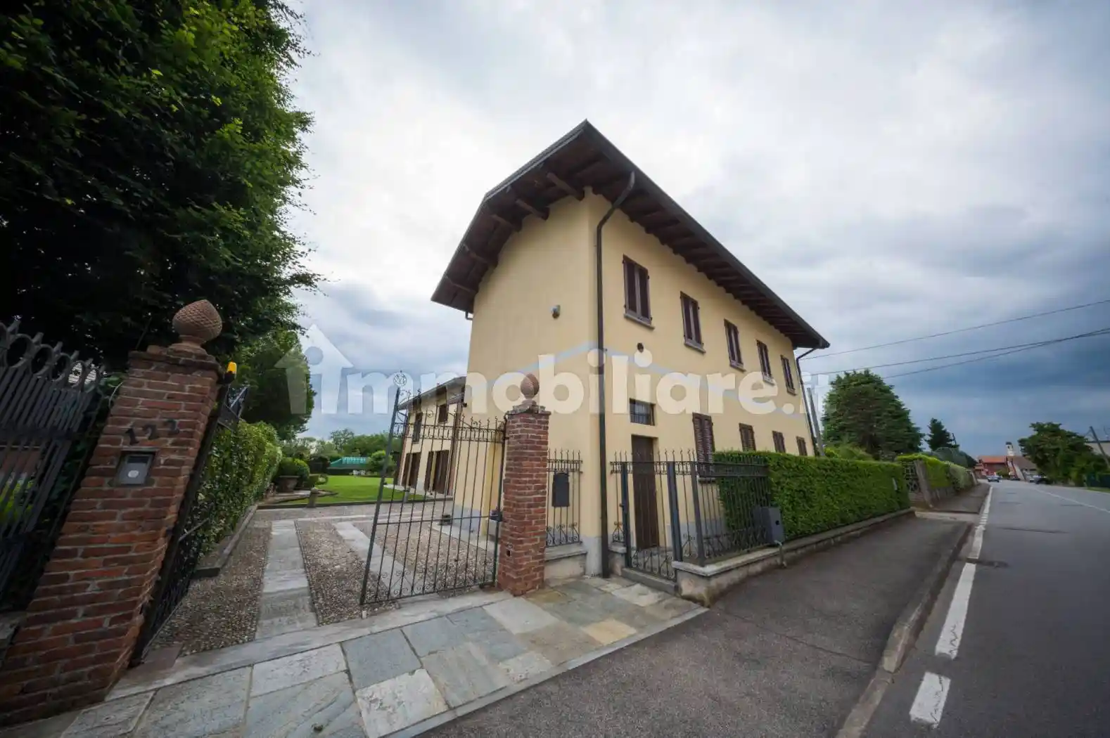 Villa in vendita a Robecchetto con Induno
