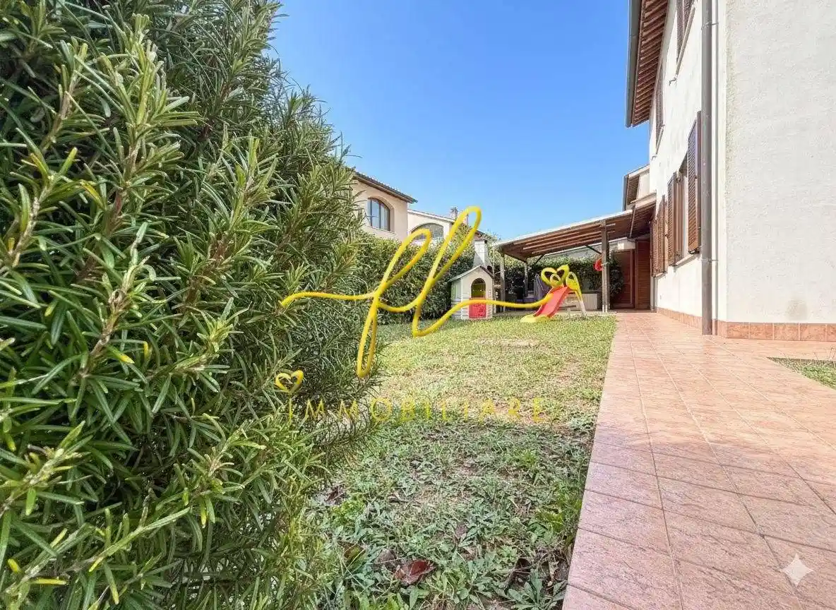 Trilocale ottimo stato, piano terra, Cecina Centro, Cecina - foto 2