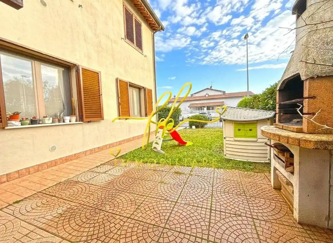 Trilocale ottimo stato, piano terra, Cecina Centro, Cecina - foto 5