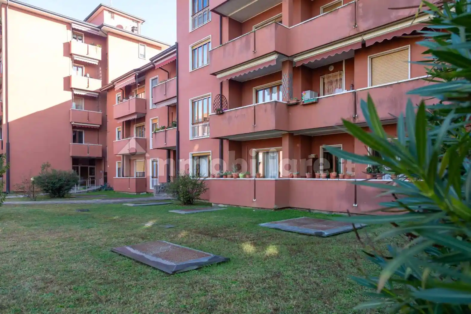 Trilocale via Don Cesare Cazzaniga 17, Centro, Merate - foto 4