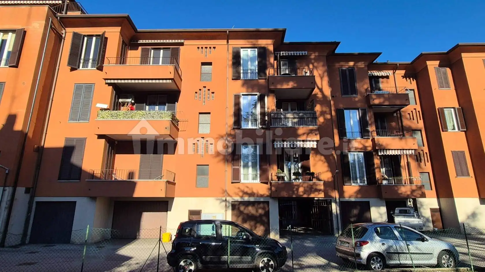 Appartamento in vendita a Barzanò