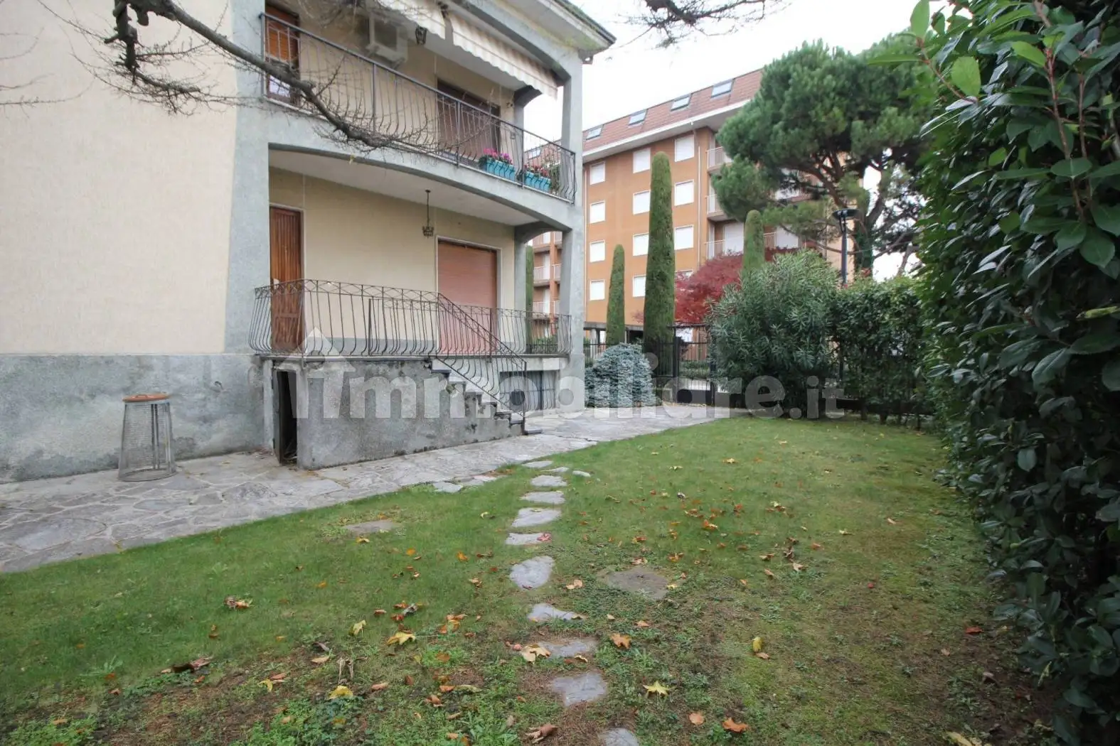 Villa in vendita a Gorla Minore