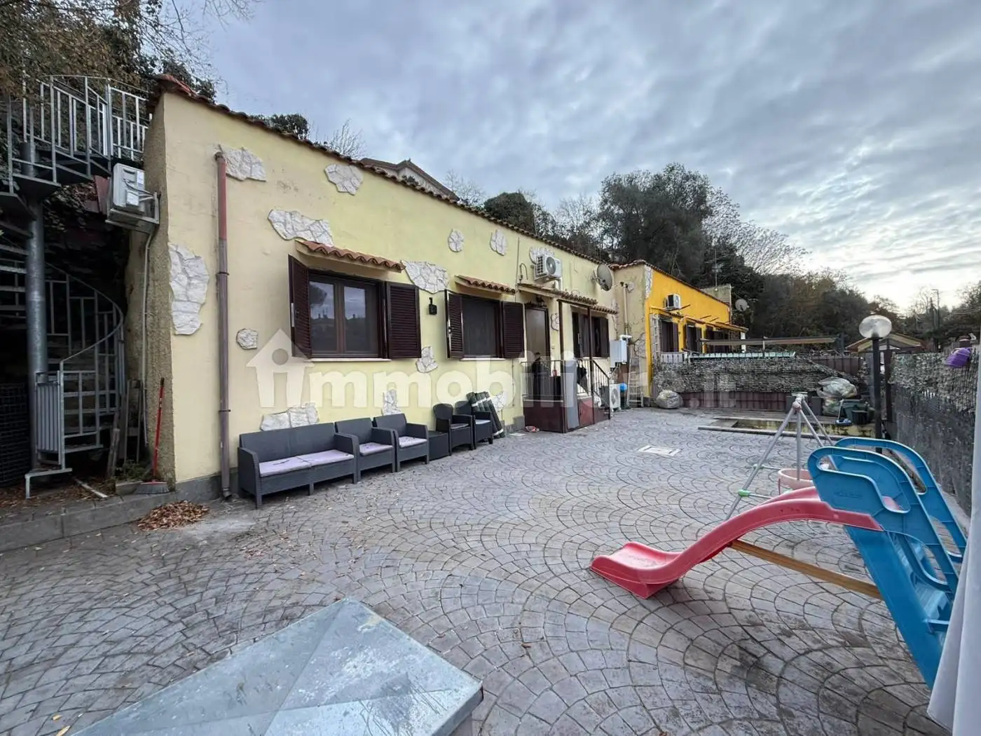 Villa in vendita a Aprilia