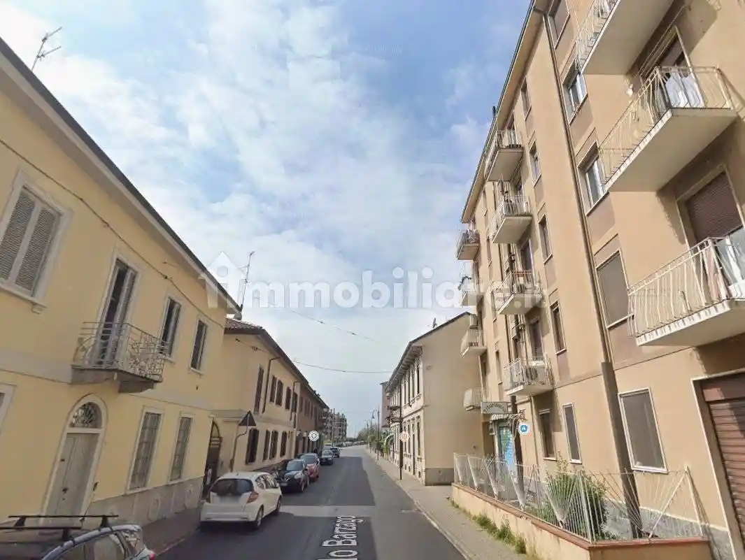 Bilocale via Angelo Barzago 6, Bussero - foto 2