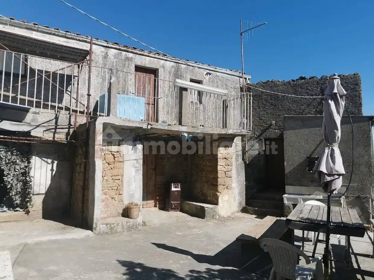 Appartamento in vendita a Sinagra