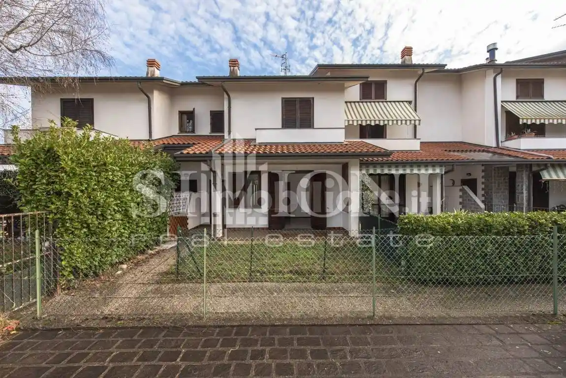 Villetta a schiera - foto 2