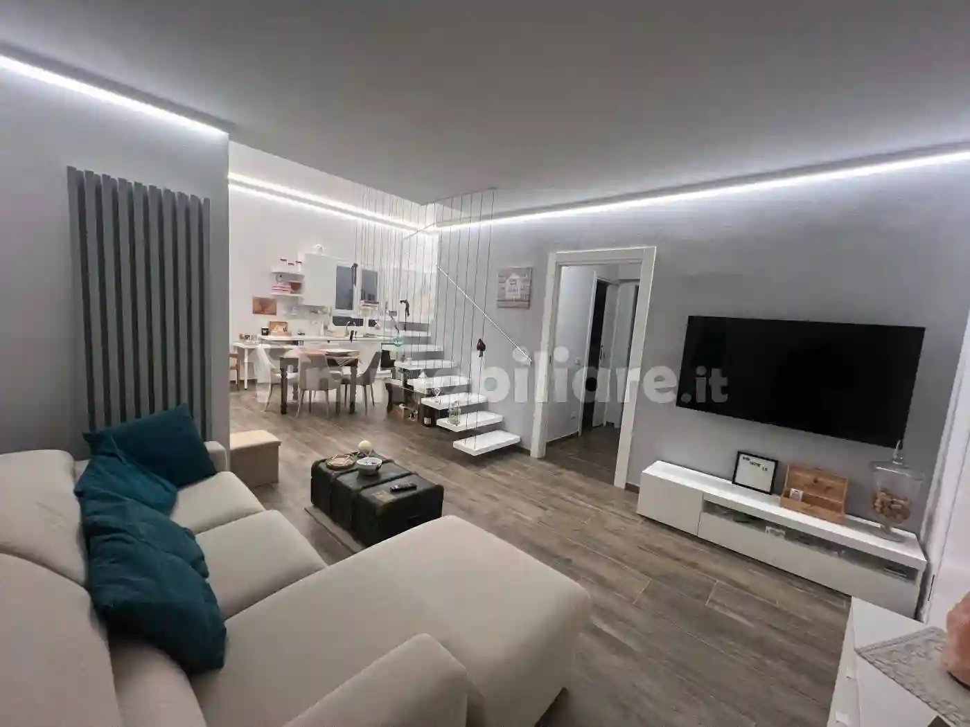 Villa bifamiliare via Castra 62/c, Castra, Capraia e Limite - foto 4