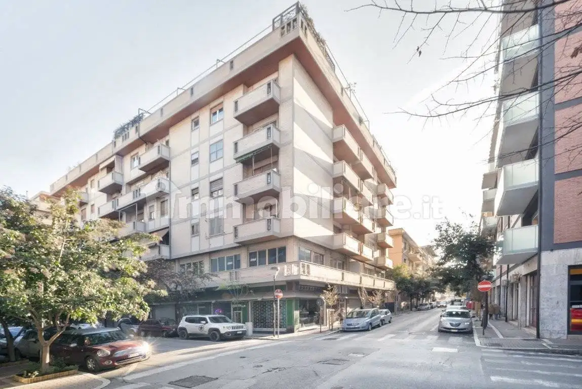 Appartamento in vendita a Pescara