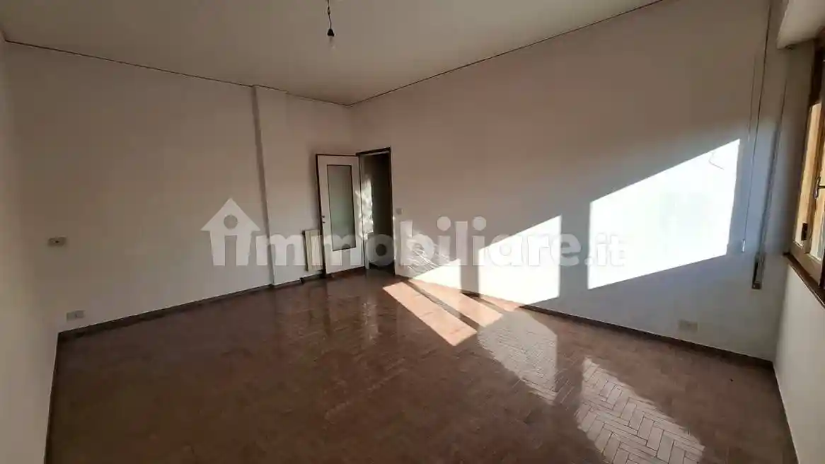 Quadrilocale buono stato, primo piano, Marina di Massa Centro, Massa - foto 2