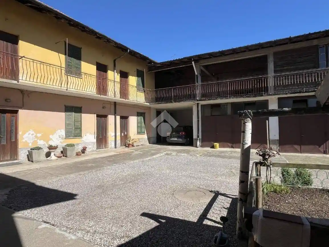 Terratetto plurifamiliare via San Giovanni 12, Centro, Binago - foto 2