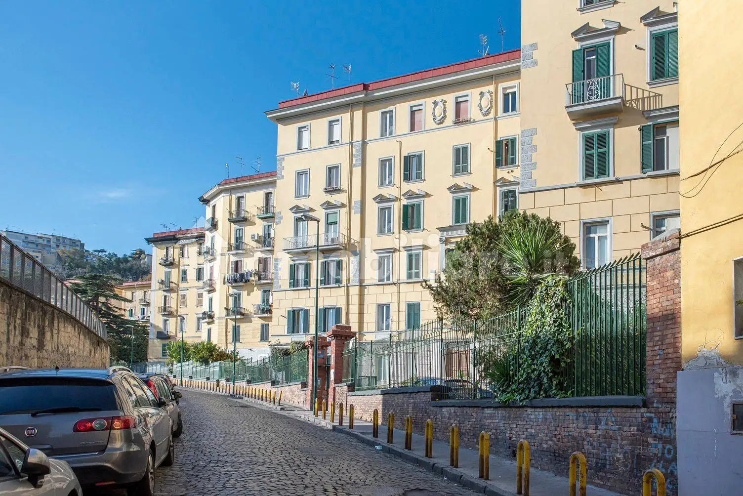 Appartamento in vendita a Napoli