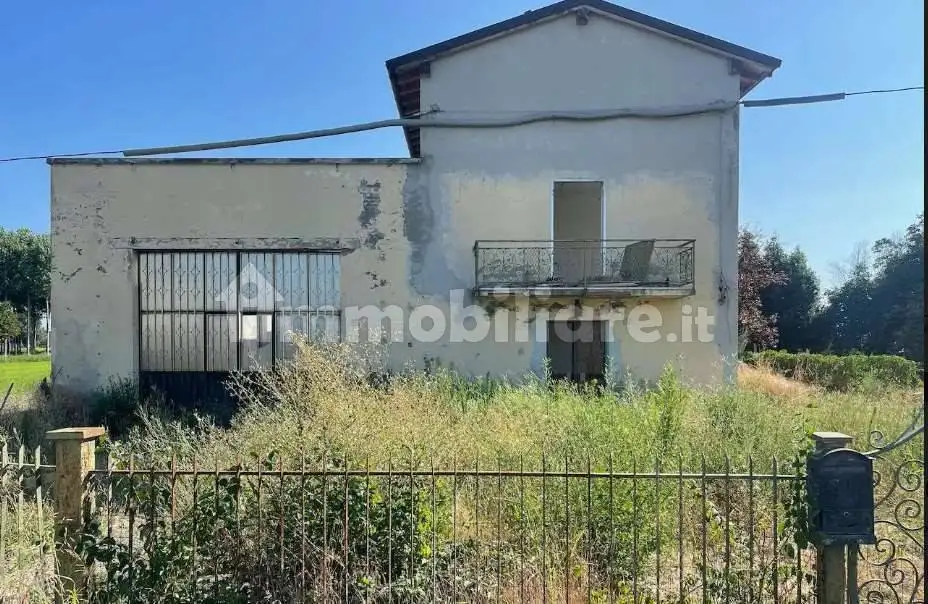 Rustico - Casale in asta a Cavezzo