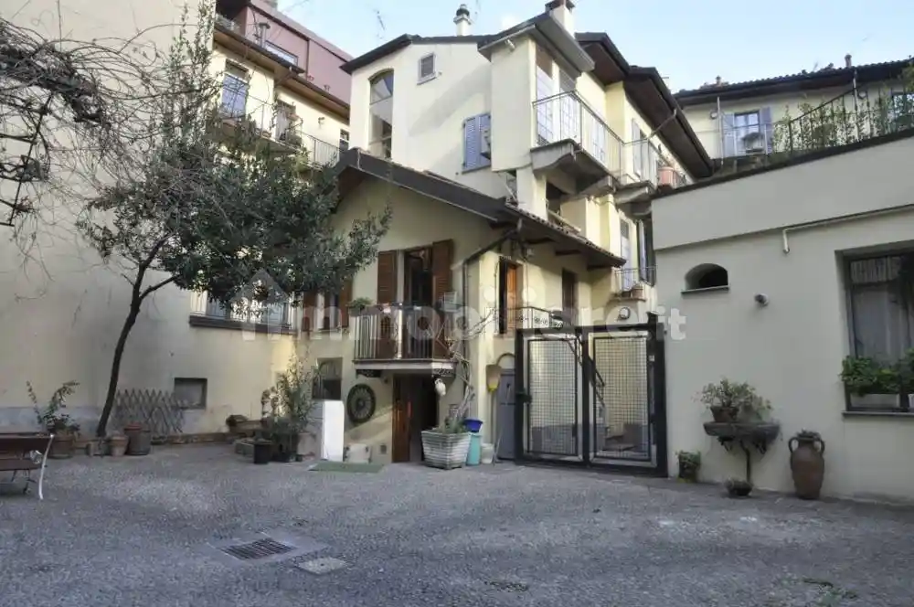 Bilocale via Anfiteatro 7, Lanza, Milano - foto 2