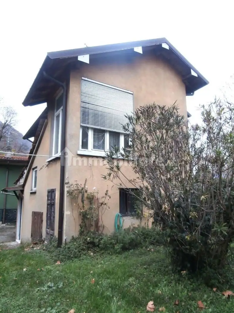 Villa in vendita a Garlate