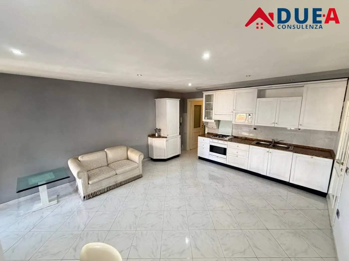 Appartamento in affitto a Napoli