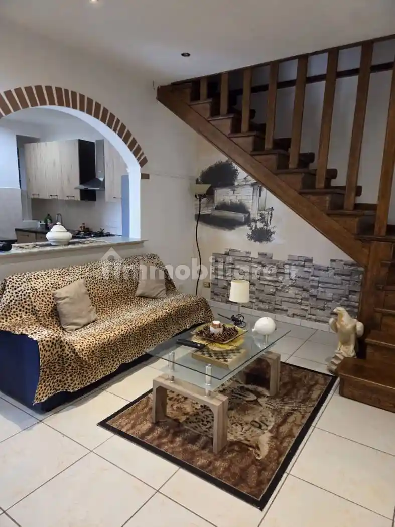 Quadrilocale via dell'Aquila, Bagno - Monticchio, L'Aquila - foto 2