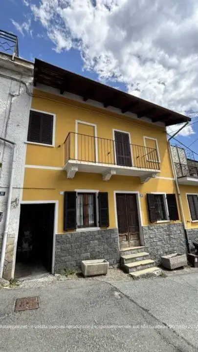 Casa indipendente in asta a Coazze