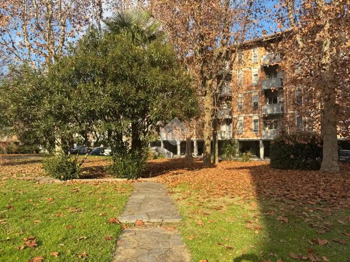 Trilocale via Sem Benelli 16, Gallaratese, Milano - foto 3